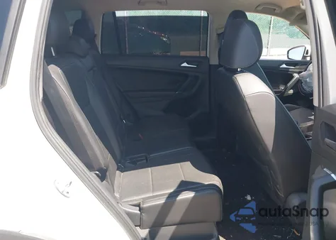 2020 Volkswagen Tiguan 2.0T Se/2.0T Se R-Line Black/2.0T Sel z USA, uszkodzony, nr VIN 3VV2B7AX6LM080365